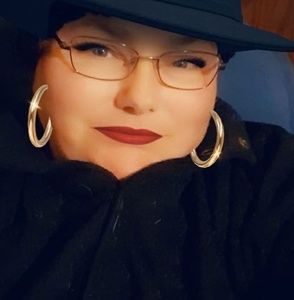 Meet your Posher, Mel